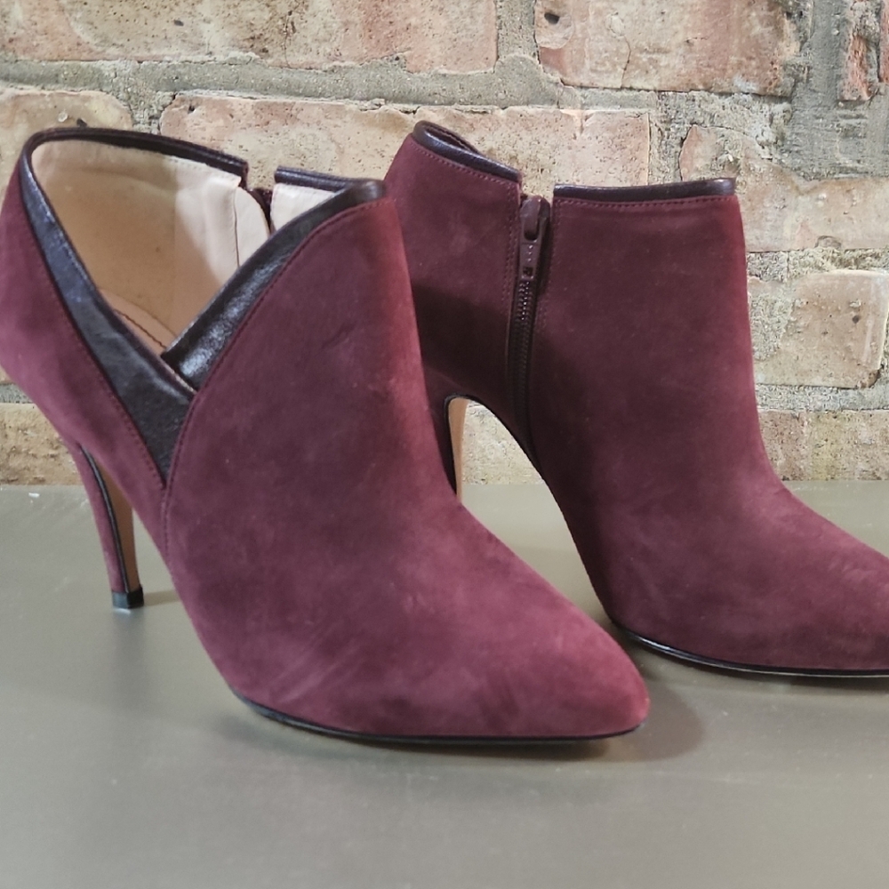 Purple Heeled Boots with Suede Texture and Side Zipper